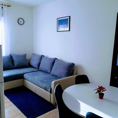 Apartments Tiho&Marija Tribalj Екстериор снимка